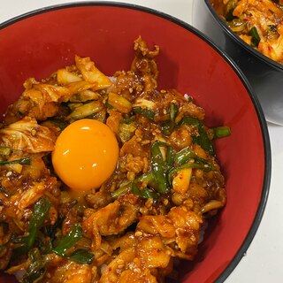 ビビンバ風！豚キムチ丼